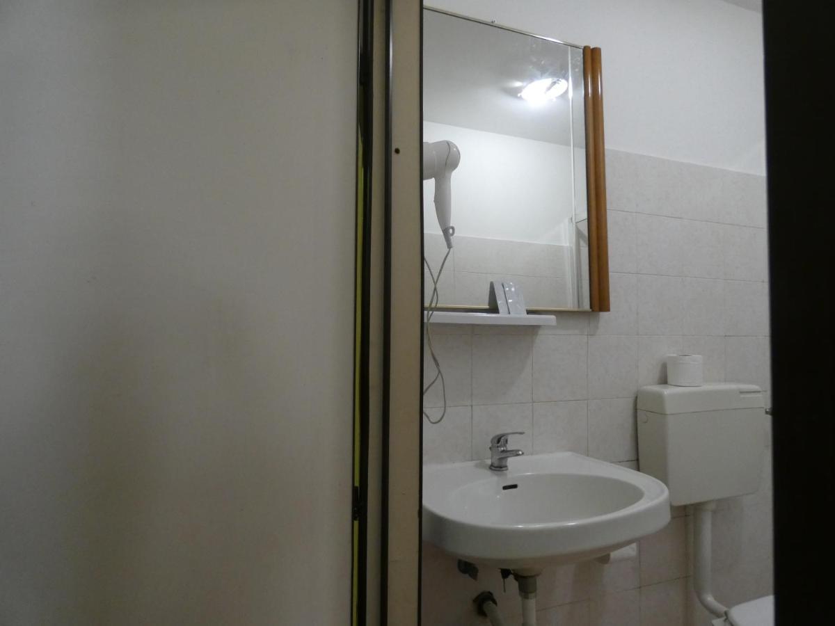 Rose Village Guest House Rzym Zewnętrze zdjęcie